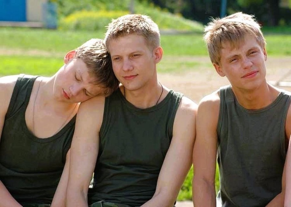 Des amis, des potes, des copains... et plus  - Friends buddies, pals ... and more