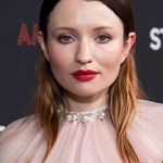 Emily Browning 