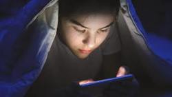Tournées avec vos smartphones sophistiqués. Filmez où vous voulez, visage caché ou non, dans les lieux qui vous inspirent… Vos petits films de 12 minutes ou plus méritent d’être partagés