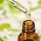 JOUIBRULANCE et ses bouteilles d’huile embellissent leur corps, pour une brillance