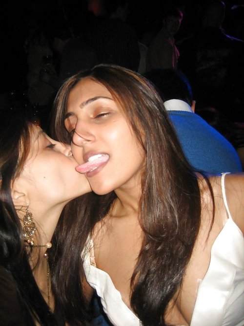 Hot Indian Lesbian Girls