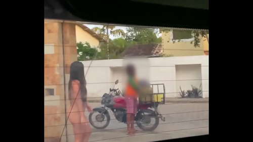 Esposa safada recebeu o entregador de água totalmente nua na porta de casa Praia de Pipa (RN) Luana Kazaki