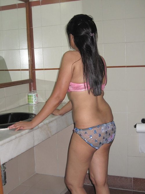 Indian Girls Strip And Showing
