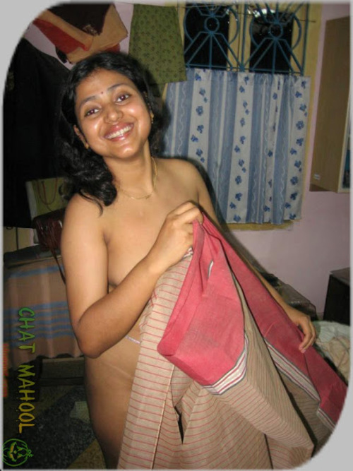 Nude Indian Showing Girls Boobs