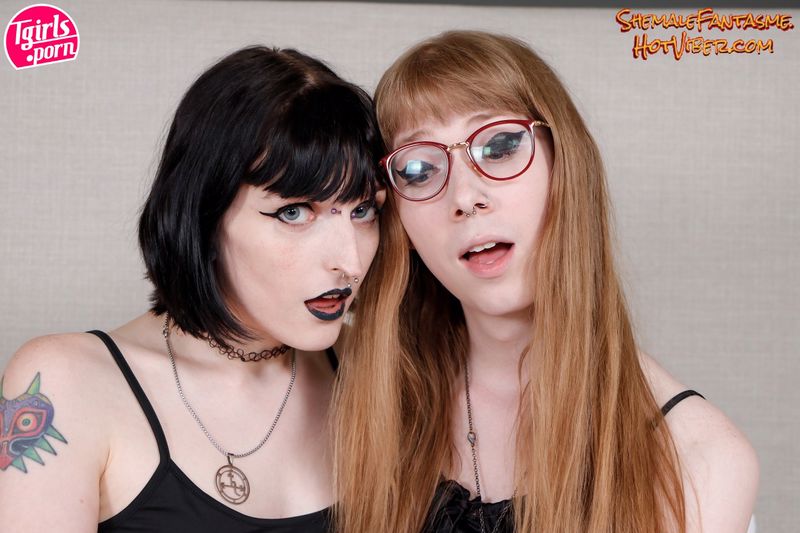 Luna Vixen & Dani Sophia