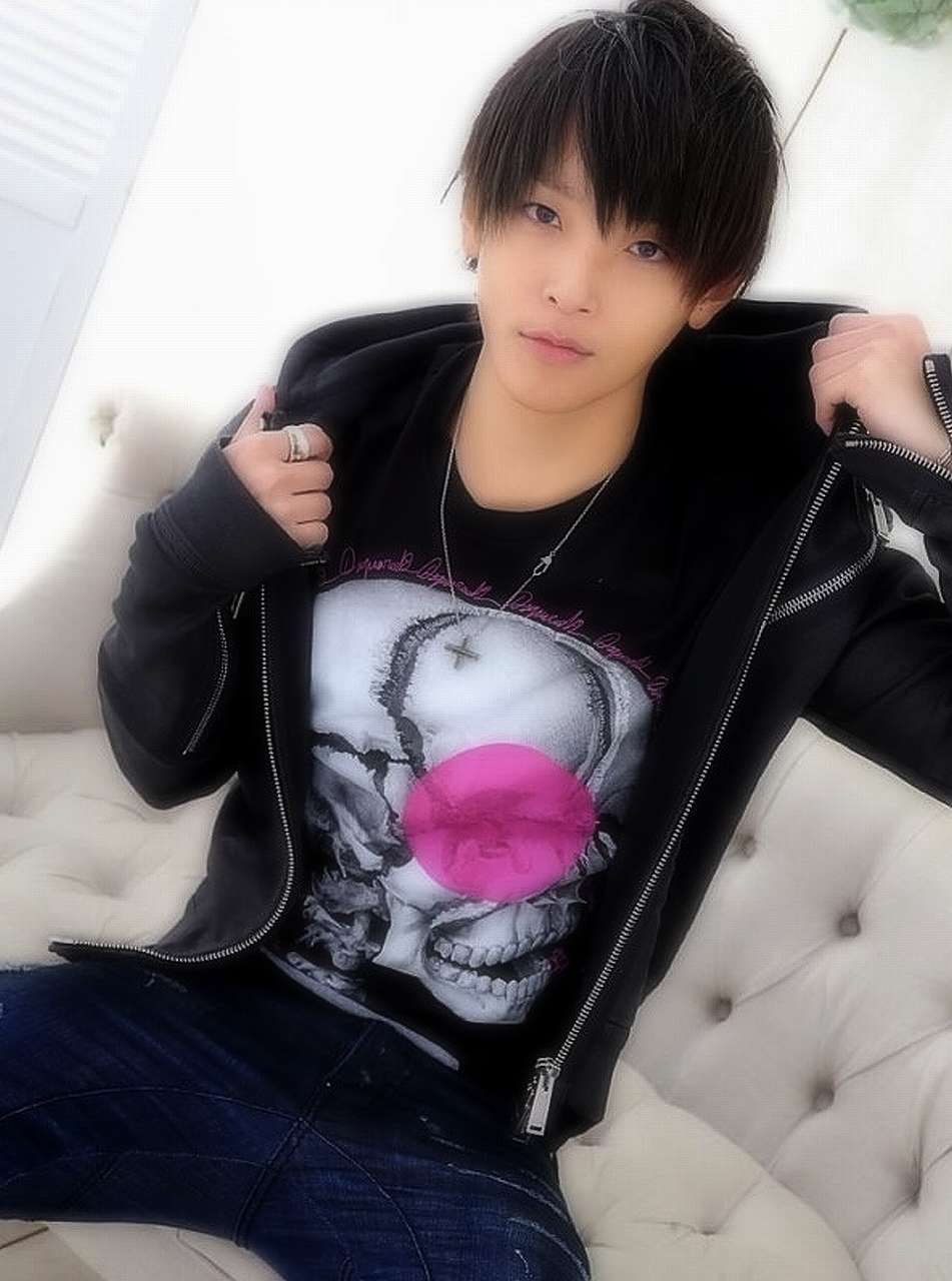Ces asiats, je les adore  -  I do love these Asian boys